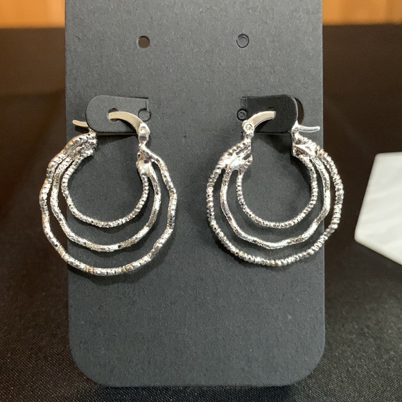 Jewelry - Silver tone hoop earrings
